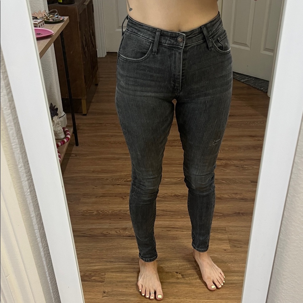 Levi’s Women's 26 Grey Black Skinny Jeans